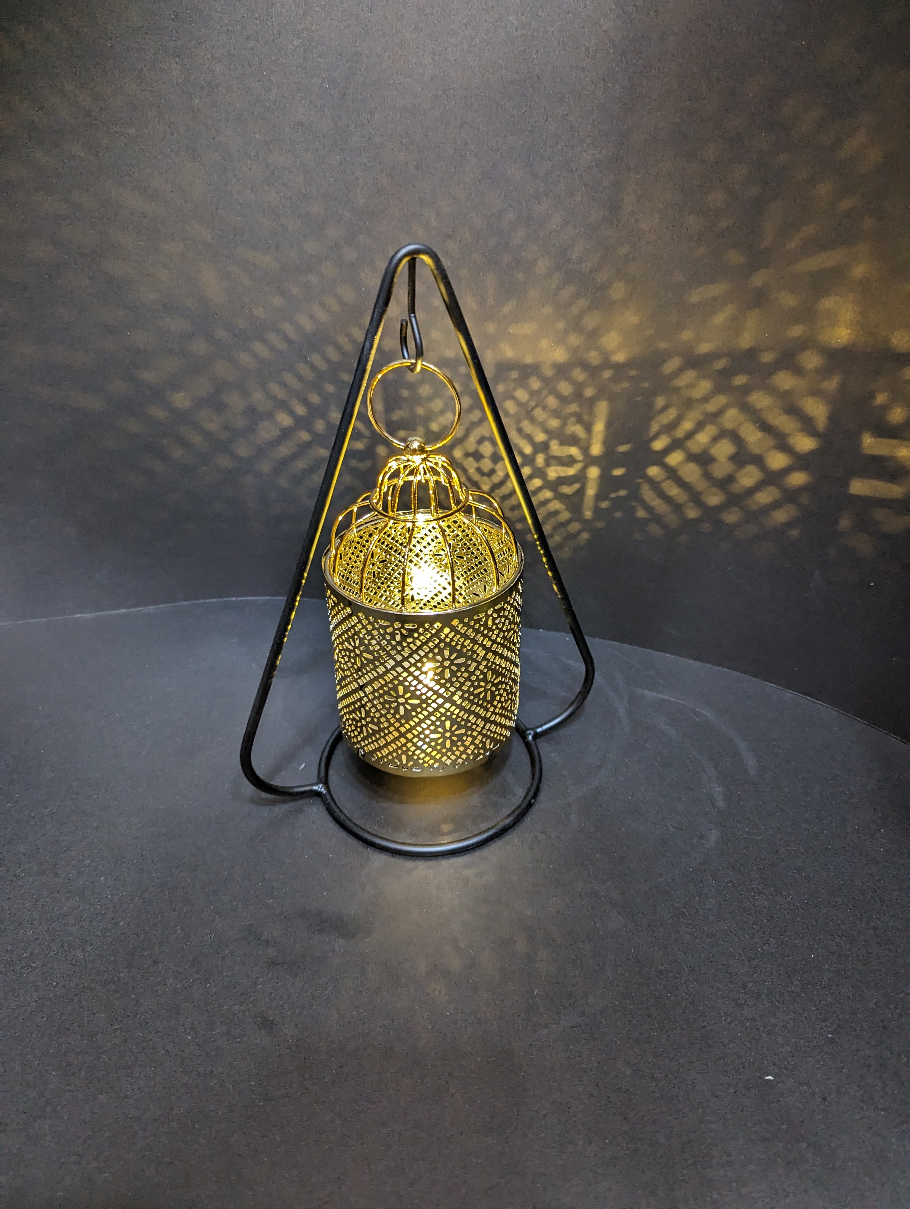 Metal Candle Stand with Hanging Lantern